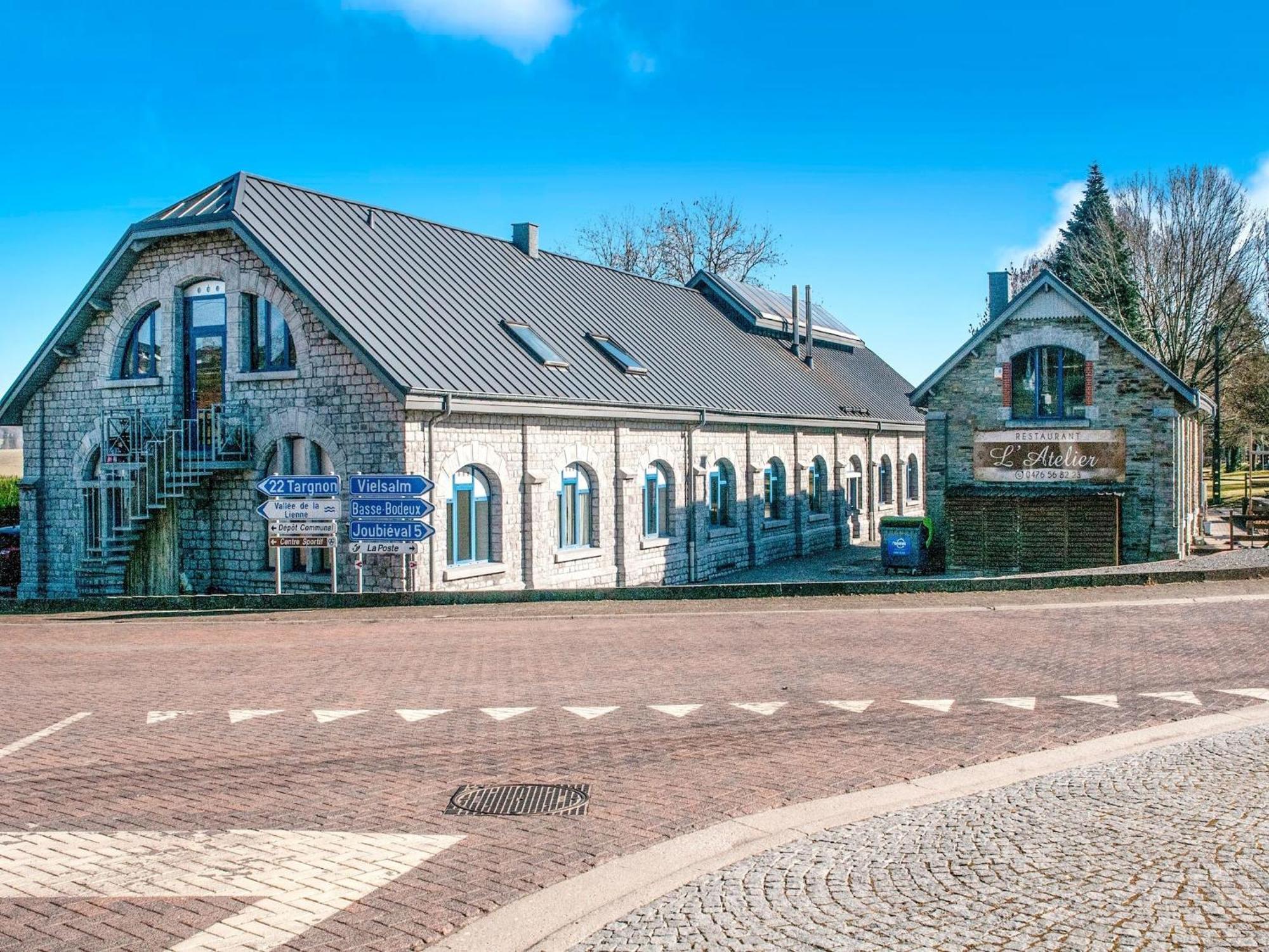 Sophisticated Holiday Home In Lierneux Near Forest Kültér fotó